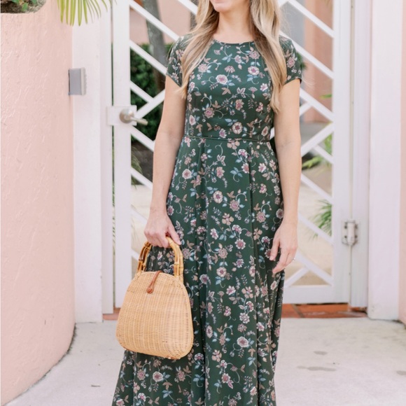 NWT Gal Meets Glam Fan Floral Printed Charmeuse Maxi Dress Autumn Dress size 10 - Picture 4 of 14